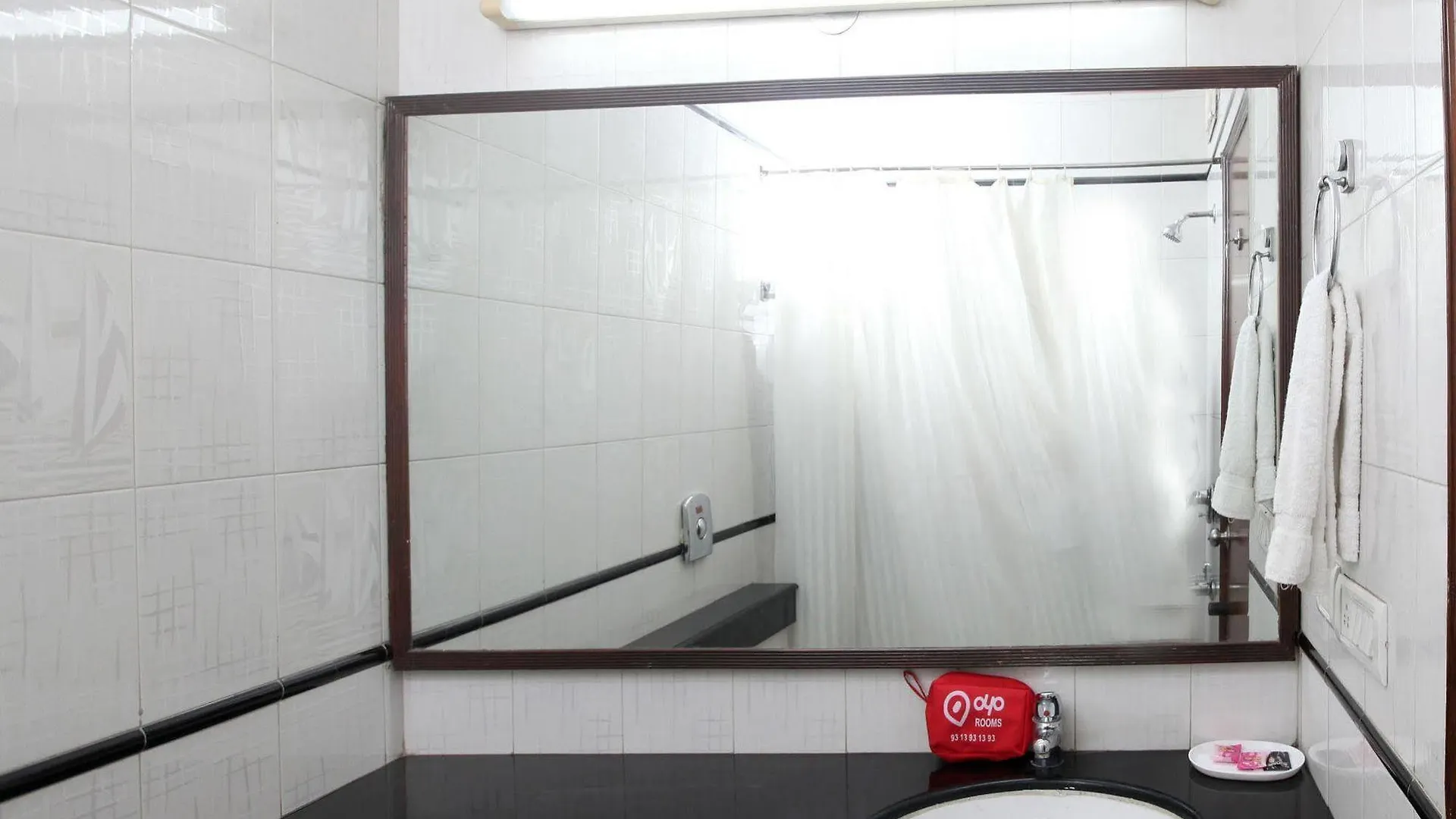 Hotel Oyo Rooms Dlf City Park Gurgaon